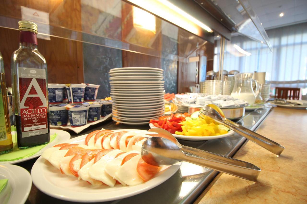 Continental B&B City Hotel Bibione Dış mekan fotoğraf
