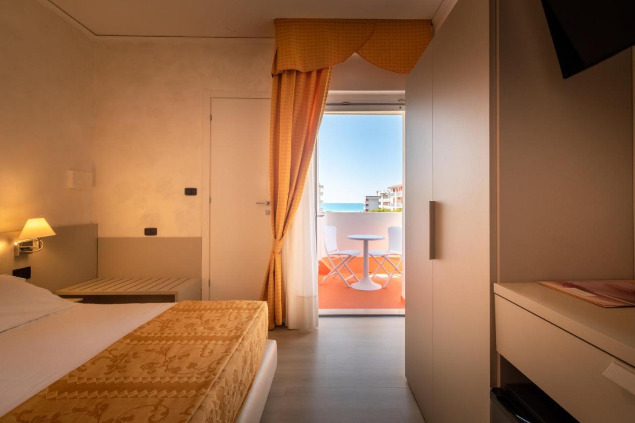 Continental B&B City Hotel Bibione Dış mekan fotoğraf
